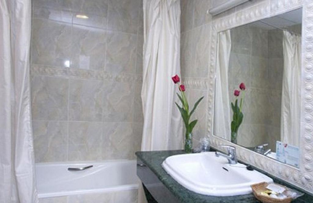 Hotel Avenida Yecla Rum bild